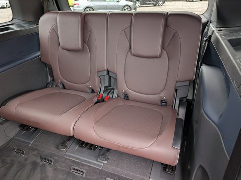 Used 2025 Volkswagen ID. Buzz Pro S Plus RWD image 19