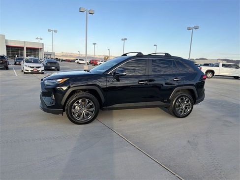 Used 2025 Toyota RAV4 Limited w/ Advanced Technology Package image 8