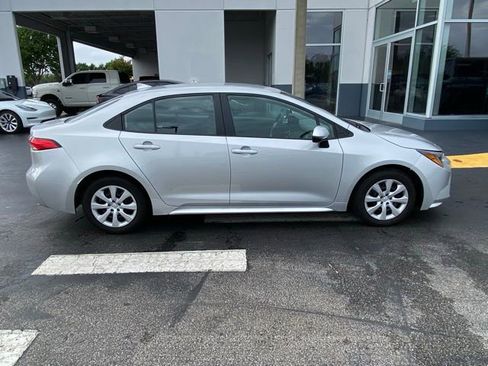 Used 2024 Toyota Corolla LE FWD image 11