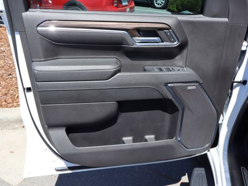 Certified 2024 Chevrolet Silverado 1500 LT Trail Boss w/ LT Trail Boss Premium Package AWD/4WD image 18