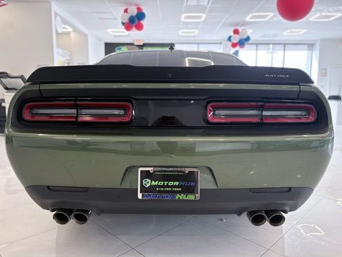 Used 2021 Dodge Challenger R/T Scat Pack w/ Dynamics Package RWD image 11