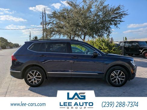 Used 2021 Volkswagen Tiguan SE image 2