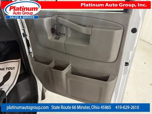 Used 2018 Chevrolet Express 3500 Extended w/ Driver Convenience Package RWD image 43