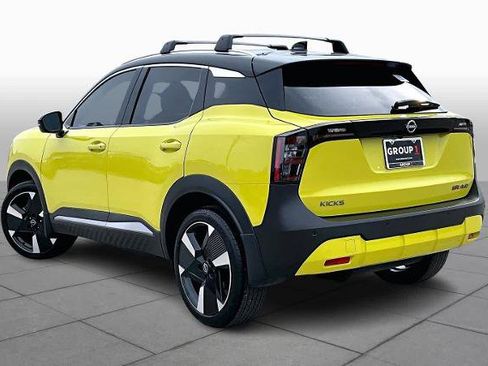 Certified 2025 Nissan Kicks SR w/ Illumination Package image 12