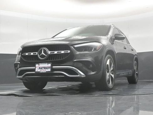Used 2025 Mercedes-Benz GLA 250 4MATIC image 52