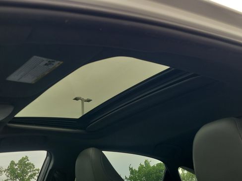Certified 2019 Toyota Avalon XLE w/ Moonroof Package FWD image 20