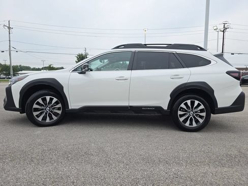 Used 2025 Subaru Outback Limited AWD/4WD image 6