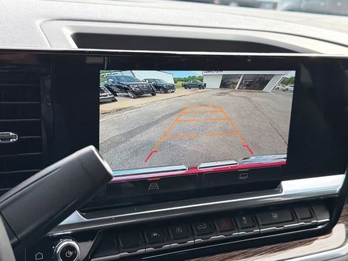 Used 2025 GMC Sierra 1500 Elevation image 19