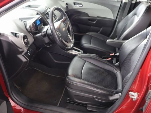 Used 2014 Chevrolet Sonic LTZ image 18
