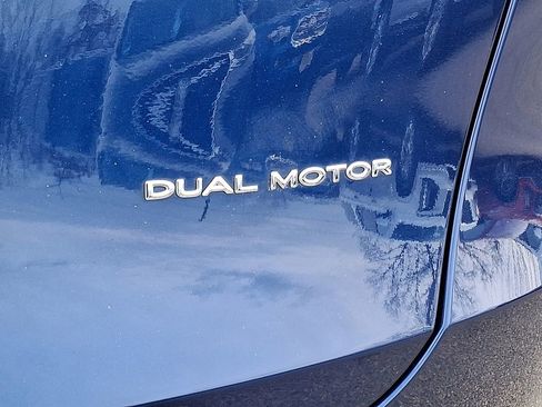 Used 2021 Tesla Model Y Long Range image 31