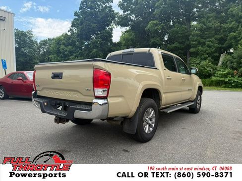 Used 2016 Toyota Tacoma SR5 w/ SR5 Appearance Package (SN) AWD/4WD image 11