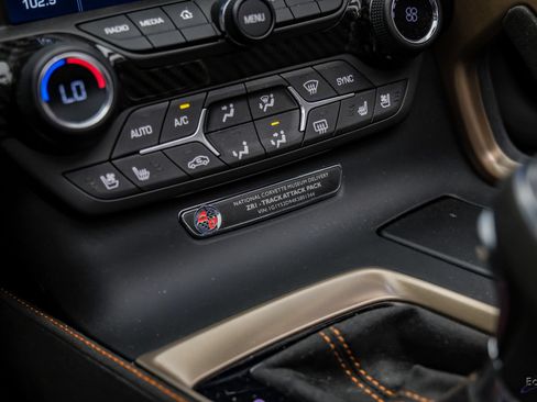 Used 2019 Chevrolet Corvette ZR1 RWD image 75