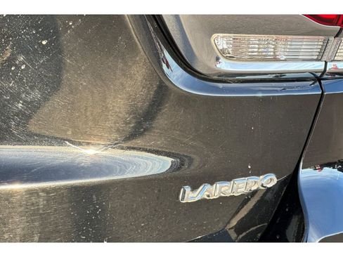 Used 2021 Jeep Grand Cherokee Laredo X image 33