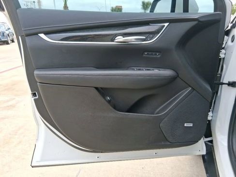 Used 2021 Cadillac XT5 Premium Luxury FWD image 17