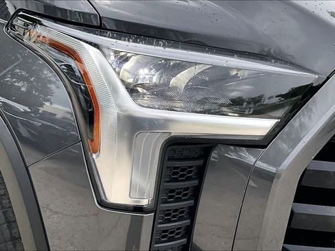 Used 2024 Toyota Tundra SR5 w/ SR5 Convenience Package RWD image 28