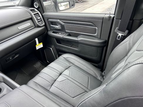 Used 2024 RAM 2500 Laramie w/ Sport Appearance Package AWD/4WD image 19
