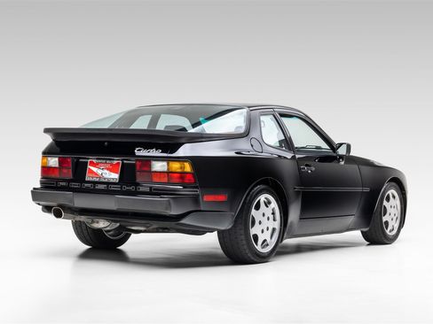 Used 1989 Porsche 944 Turbo RWD image 10