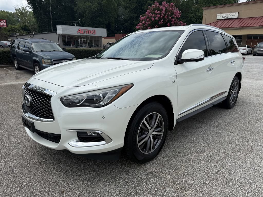Used 2017 INFINITI QX60 Luxe w/ Premium Plus Package AWD/4WD image 3