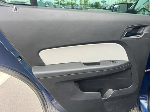 Used 2010 Chevrolet Equinox LS FWD image 15