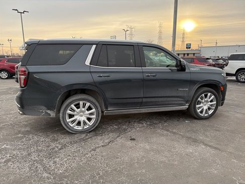 Used 2021 Chevrolet Tahoe High Country w/ Premium Package image 5