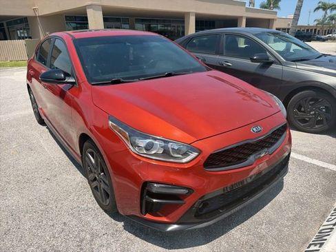 Used 2021 Kia Forte GT-Line w/ GT-Line Premium Package FWD image 3