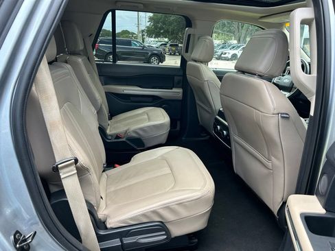 Used 2024 Ford Expedition Limited RWD image 45