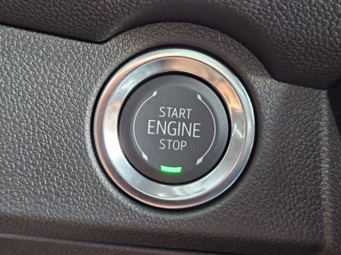 New 2027 Chevrolet Traverse LT w/ Midnight/Sport Edition FWD image 21