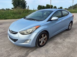 Used 2013 Hyundai Elantra GLS w/ Preferred Pkg FWD video 1