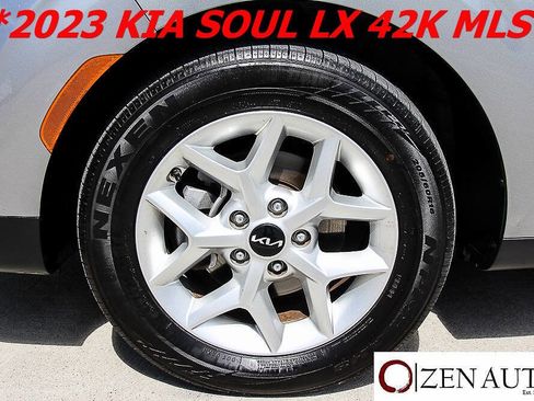 Used 2023 Kia Soul LX w/ Option Group 015 image 45