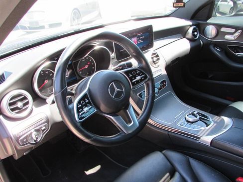 Used 2019 Mercedes-Benz C 300 Sedan image 11