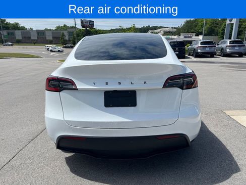 Used 2025 Tesla Model Y Long Range RWD image 4