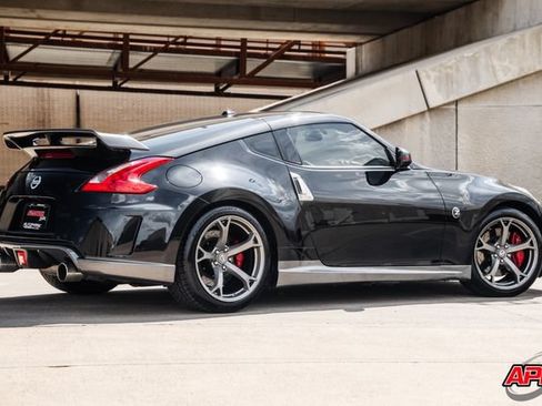 Used 2014 Nissan 370Z NISMO w/ Bose Package RWD image 5