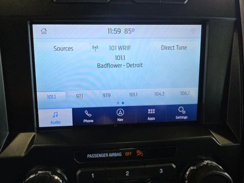 Used 2020 Ford F150 XLT w/ Equipment Group 302A Luxury AWD/4WD image 32