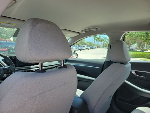 Used 2021 Hyundai Sonata SEL FWD image 13