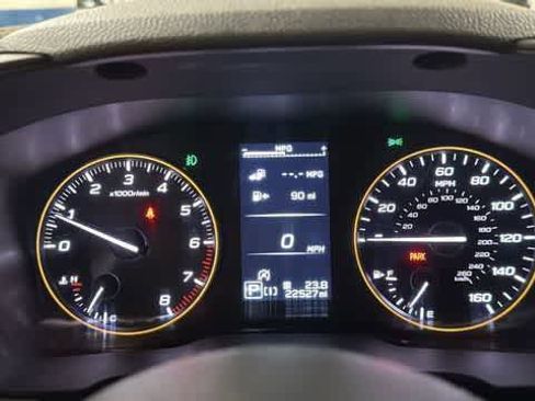 Used 2024 Subaru Crosstrek 2.5i Wilderness w/ Crosstrek Mirror Package AWD/4WD image 18
