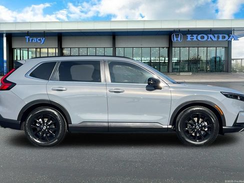 Certified 2025 Honda CR-V Sport-L image 4