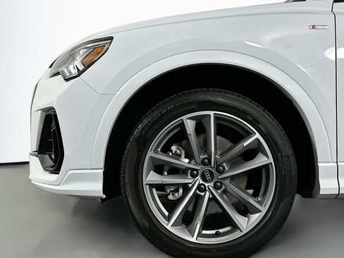 Used 2023 Audi Q3 2.0T Premium w/ Black Optic Sport Package AWD/4WD image 12