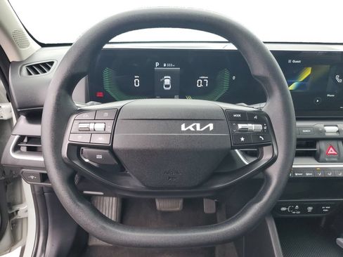 Used 2025 Kia K4 FWD image 12