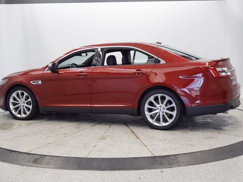 Used 2018 Ford Taurus Limited AWD/4WD image 3