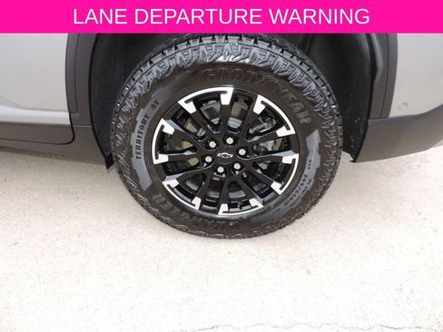 Certified 2025 Chevrolet Traverse Z71 w/ Enhanced Driving Package AWD/4WD image 13