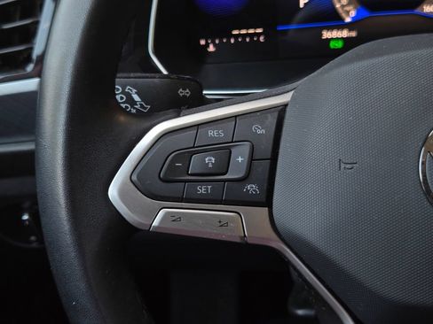 Used 2023 Volkswagen Jetta SE w/ Panoramic Sunroof Package FWD image 23