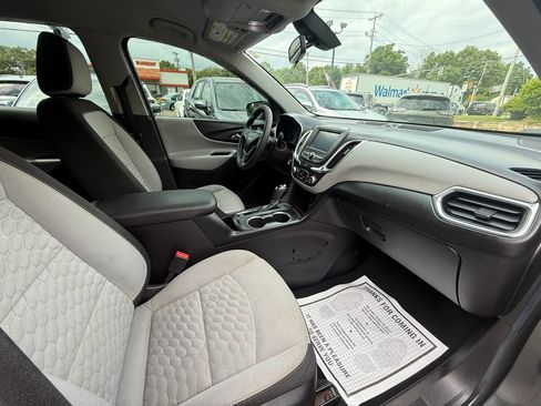Used 2018 Chevrolet Equinox LS AWD/4WD image 20