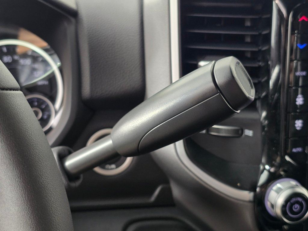 New 2026 RAM 3500 Big Horn AWD/4WD image 28