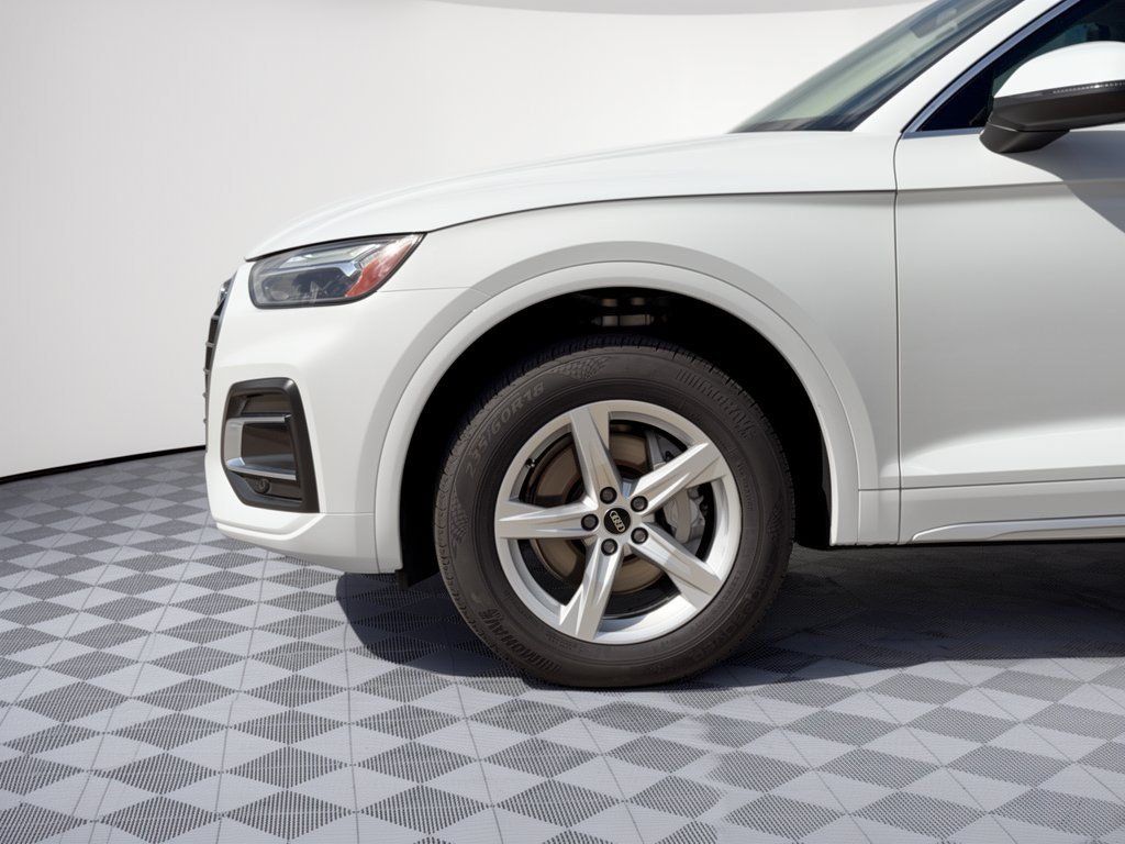 Used 2023 Audi Q5 2.0T Premium w/ Convenience Package AWD/4WD image 13