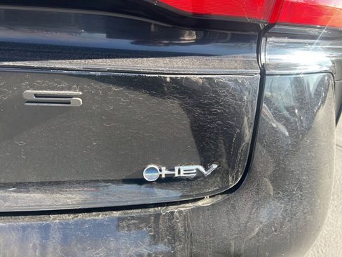 Used 2024 Toyota Prius LE image 14