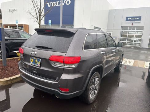 Used 2018 Jeep Grand Cherokee Limited w/ Luxury Group II AWD/4WD image 5