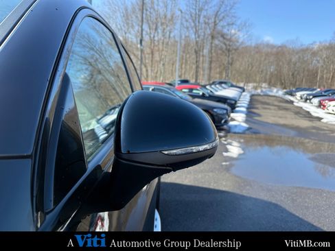 Certified 2025 Mercedes-Benz GLC 300 4MATIC image 11