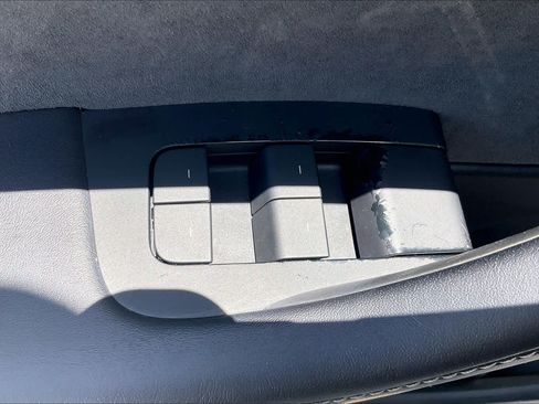 Used 2023 Tesla Model 3 Standard Range RWD image 12