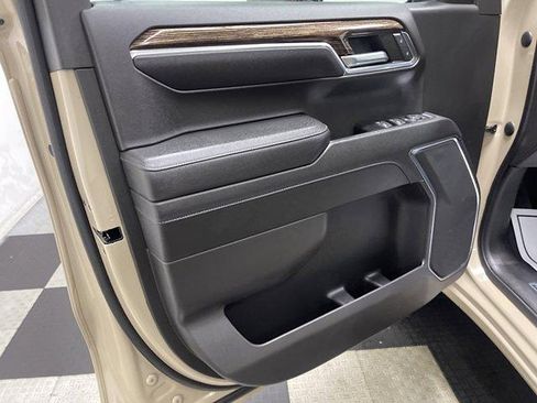 Used 2023 GMC Sierra 1500 Elevation AWD/4WD image 8
