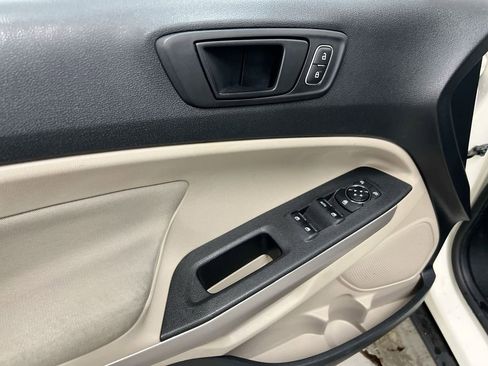 Used 2020 Ford EcoSport S image 20